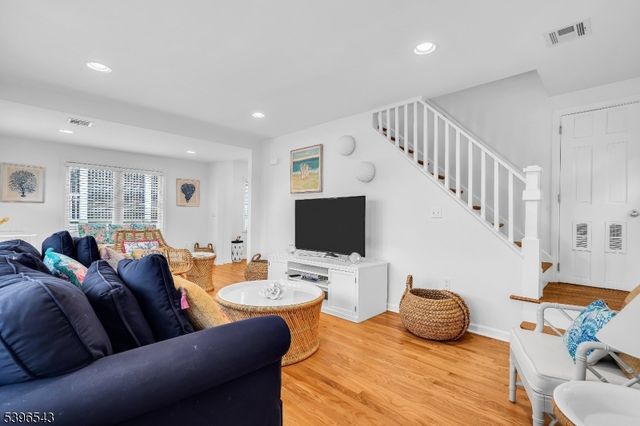 440 Lake Ave, Bay Head Boro, NJ 08742