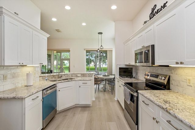 25206 ORMOND COURT, Leesburg, FL 34748