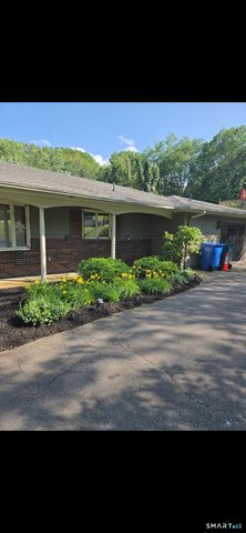 54 Country Hills Road, Hamden, CT 06414