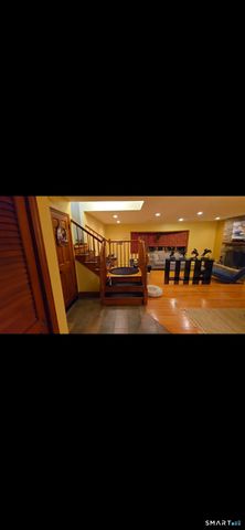 54 Country Hills Road, Hamden, CT 06414