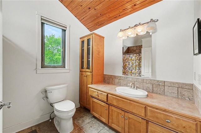 18793 21st Street, Lawrence, KS 66044