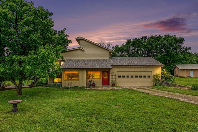 18793 21st Street, Lawrence, KS 66044