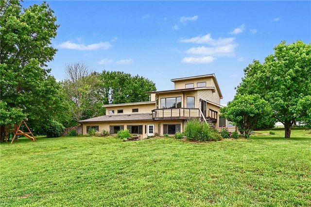 18793 21st Street, Lawrence, KS 66044