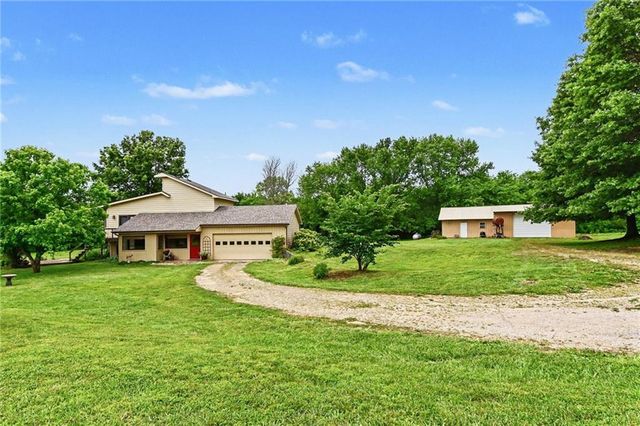 18793 21st Street, Lawrence, KS 66044