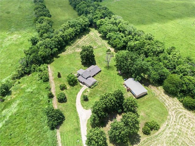 18793 21st Street, Lawrence, KS 66044