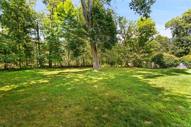 57 Travis Road, Baldwin Place, NY 10505