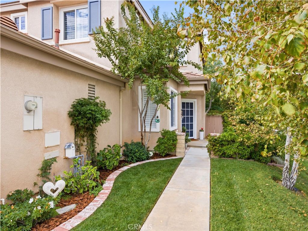 23653 Silverhawk, Valencia, CA 91354 — photo 2