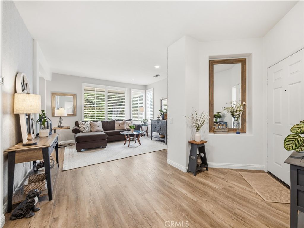 23653 Silverhawk, Valencia, CA 91354 — photo 3
