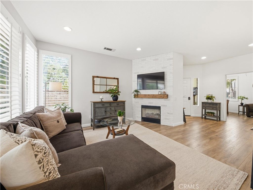 23653 Silverhawk, Valencia, CA 91354 — photo 5