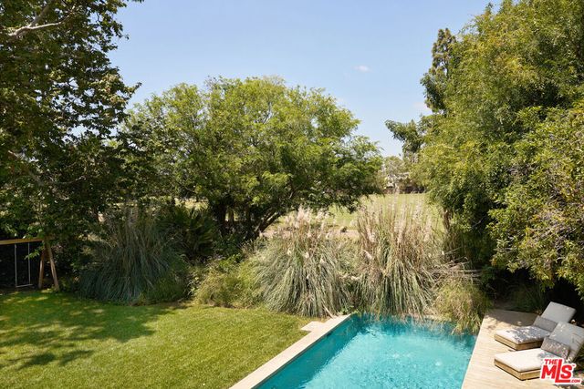 226 S Rimpau Boulevard, Los Angeles, CA 90004