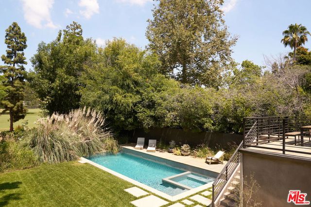 226 S Rimpau Boulevard, Los Angeles, CA 90004