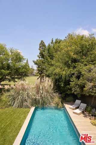 226 S Rimpau Boulevard, Los Angeles, CA 90004