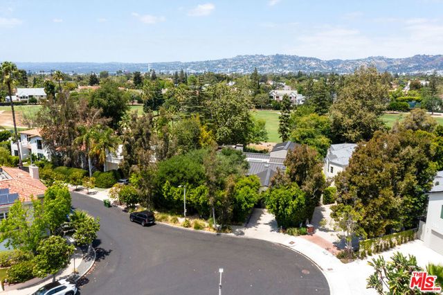 226 S Rimpau Boulevard, Los Angeles, CA 90004