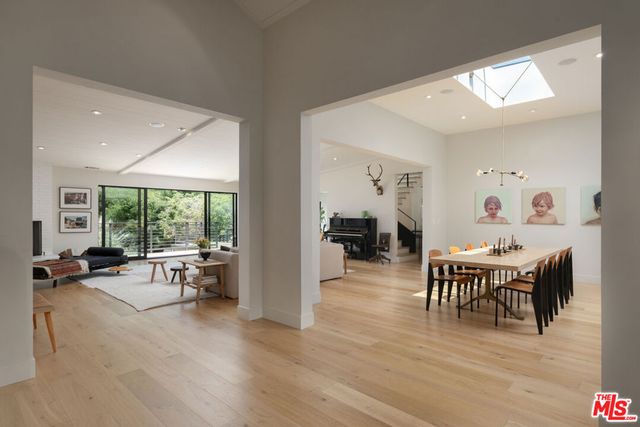 226 S Rimpau Boulevard, Los Angeles, CA 90004