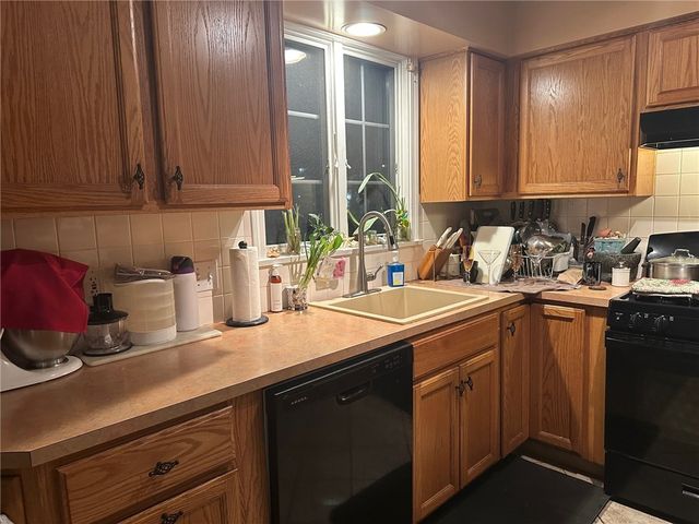 252 Gentian Avenue, North Providence, RI 02908