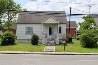 202 S McCrary St, Woodbury, TN 37190