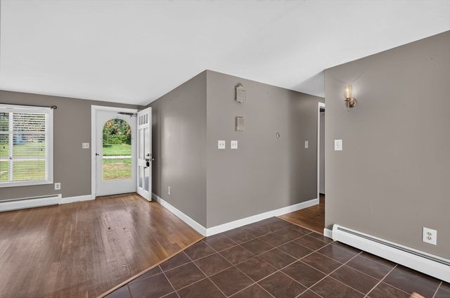 165 Swansom Rd, Swansea, MA 02777