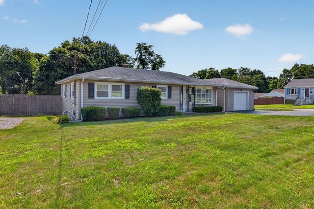 165 Swansom Rd, Swansea, MA 02777