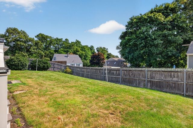 165 Swansom Rd, Swansea, MA 02777