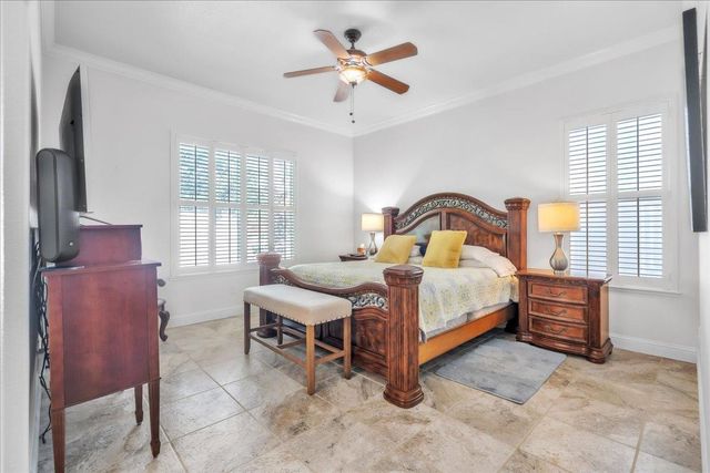 3 Anton Ct, Sacramento, CA 95835