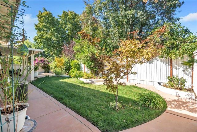 3 Anton Ct, Sacramento, CA 95835