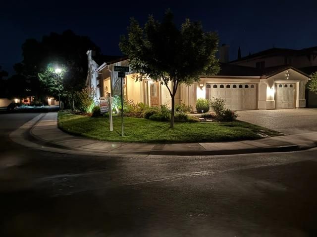 3 Anton Ct, Sacramento, CA 95835