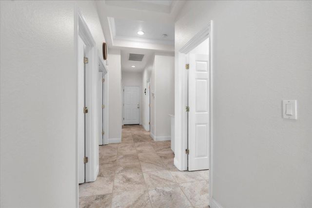 3 Anton Ct, Sacramento, CA 95835