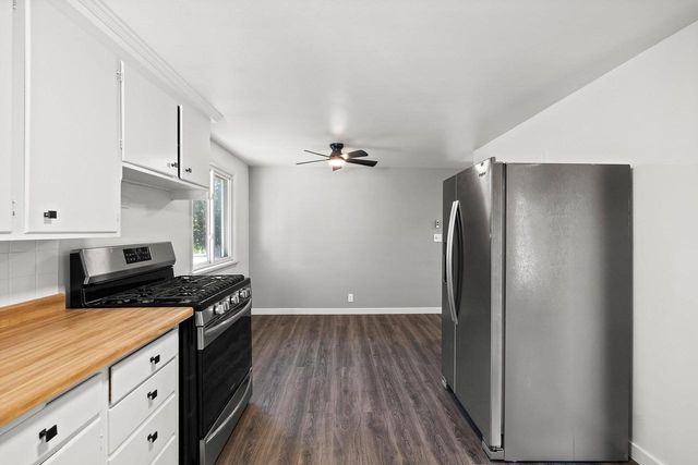 1627 SMITH STREET, Green Bay, WI 54302
