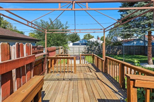 1627 SMITH STREET, Green Bay, WI 54302