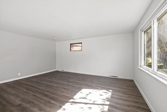 1627 SMITH STREET, Green Bay, WI 54302