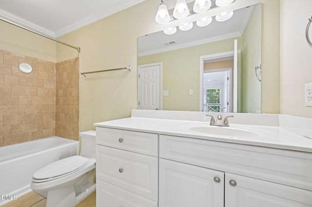 1010 Kingswood Drive Apt D, Chapel Hill, NC 27517