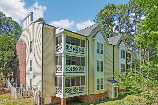 1010 Kingswood Drive Apt D, Chapel Hill, NC 27517