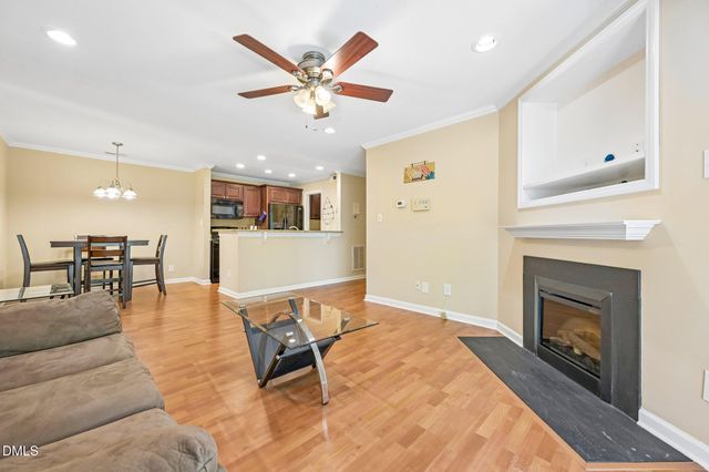 1010 Kingswood Drive Apt D, Chapel Hill, NC 27517