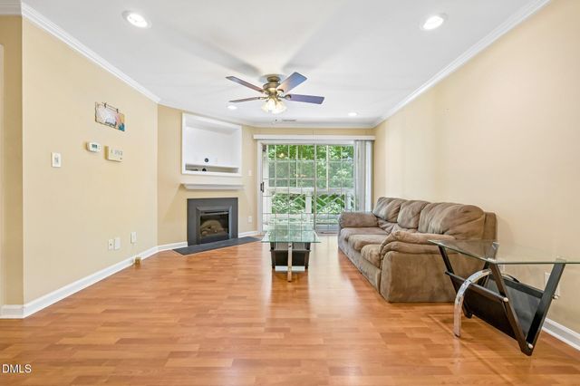 1010 Kingswood Drive Apt D, Chapel Hill, NC 27517
