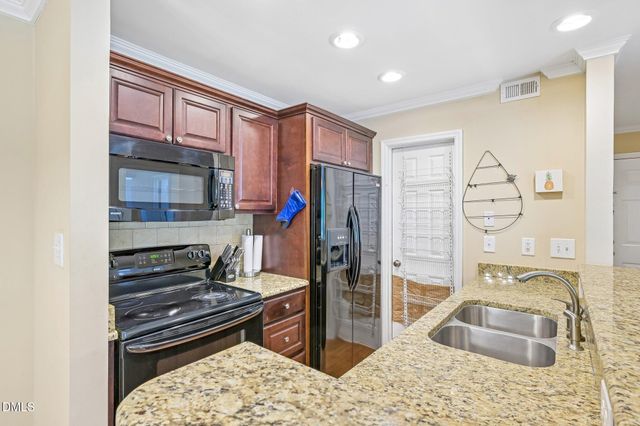 1010 Kingswood Drive Apt D, Chapel Hill, NC 27517