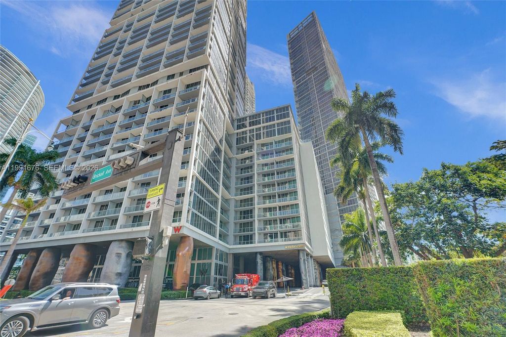 475 Brickell Ave 5010, Miami, FL 33131