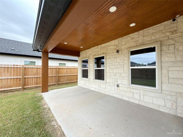 9218 N 25th Lane, Mcallen, TX 78504