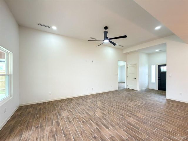 9218 N 25th Lane, Mcallen, TX 78504