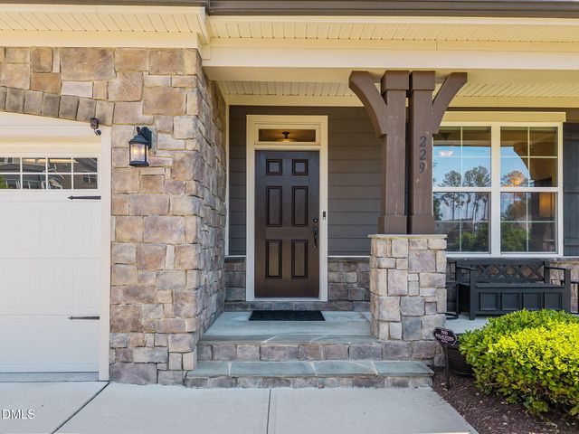 229 Fishburn Drive, Apex, NC 27523