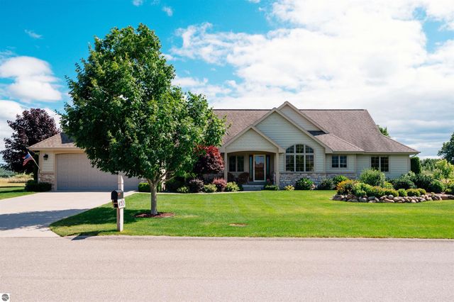 4213 Wolverine Drive, Williamsburg, MI 49690