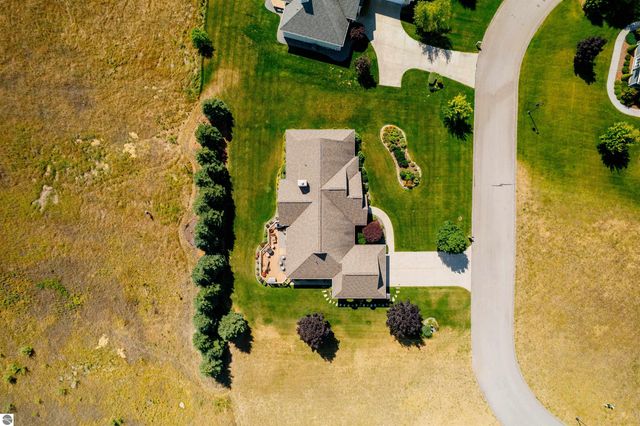 4213 Wolverine Drive, Williamsburg, MI 49690