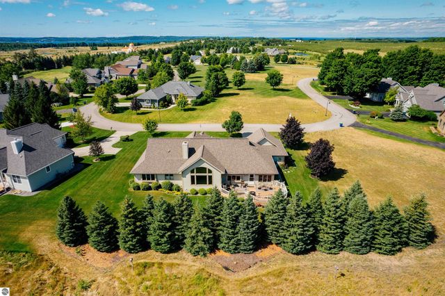 4213 Wolverine Drive, Williamsburg, MI 49690