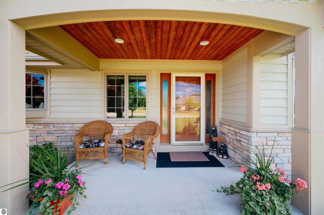 4213 Wolverine Drive, Williamsburg, MI 49690