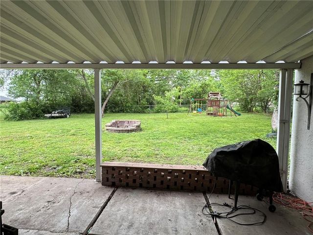 12 Brookside Drive, Paola, KS 66071