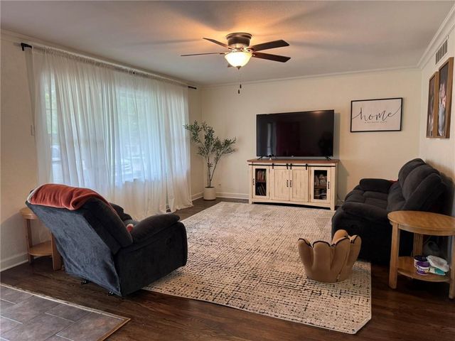 12 Brookside Drive, Paola, KS 66071