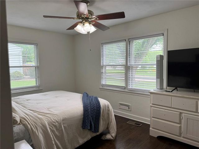 12 Brookside Drive, Paola, KS 66071
