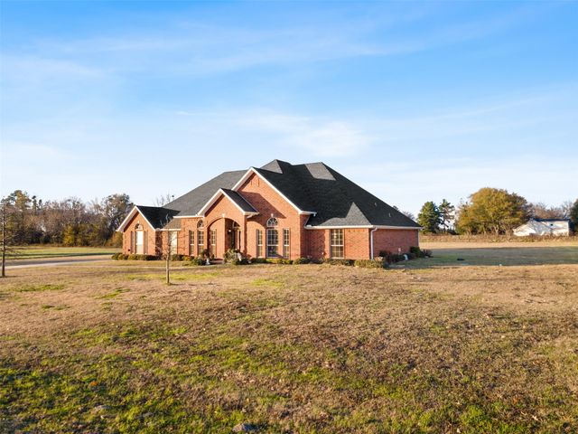 315 Briarwood Lane, Sulphur Springs, TX 75482