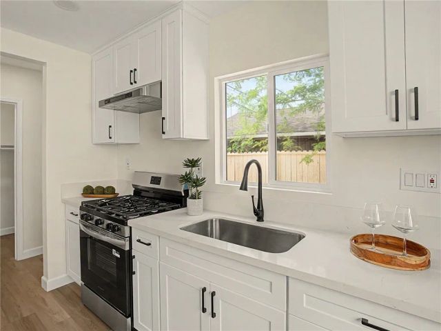 10775 Tabor Street, Los Angeles, CA 90034