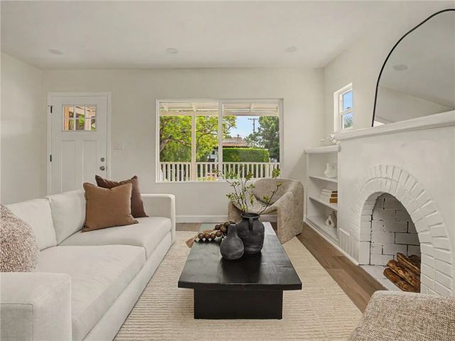10775 Tabor Street, Los Angeles, CA 90034