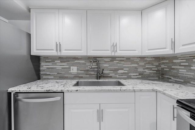 5280 NW 2nd Avenue PH-15, Boca Raton, FL 33487
